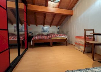 Camera / camera da letto - Casa indipendente Via Francesco Baroggi
 
19, Maccagno con Pino e Veddasca - foto 17