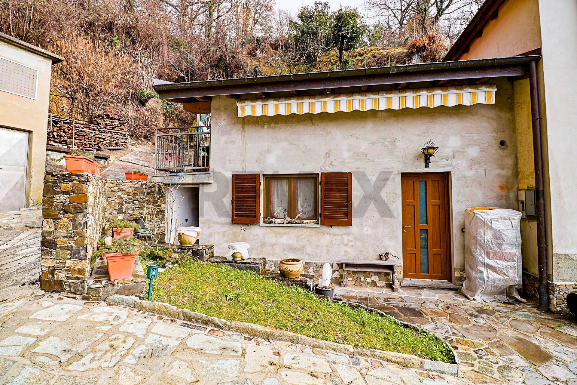 Casa all\'aperto - Casa semi indipendente via Vecchia Fontana, Maccagno con Pino e Veddasca - foto 1