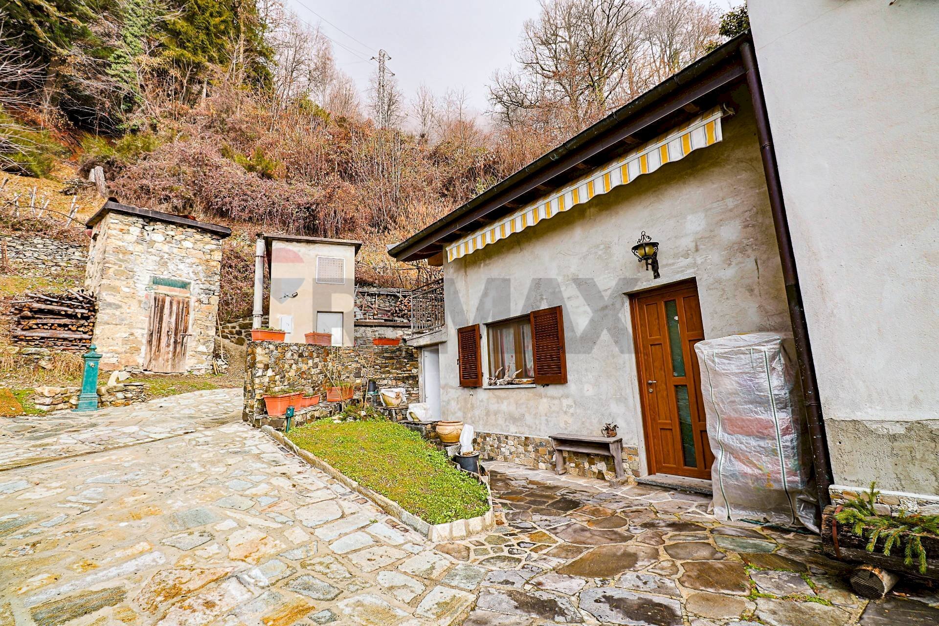 Casa all\'aperto - Casa semi indipendente via Vecchia Fontana, Maccagno con Pino e Veddasca - foto 2