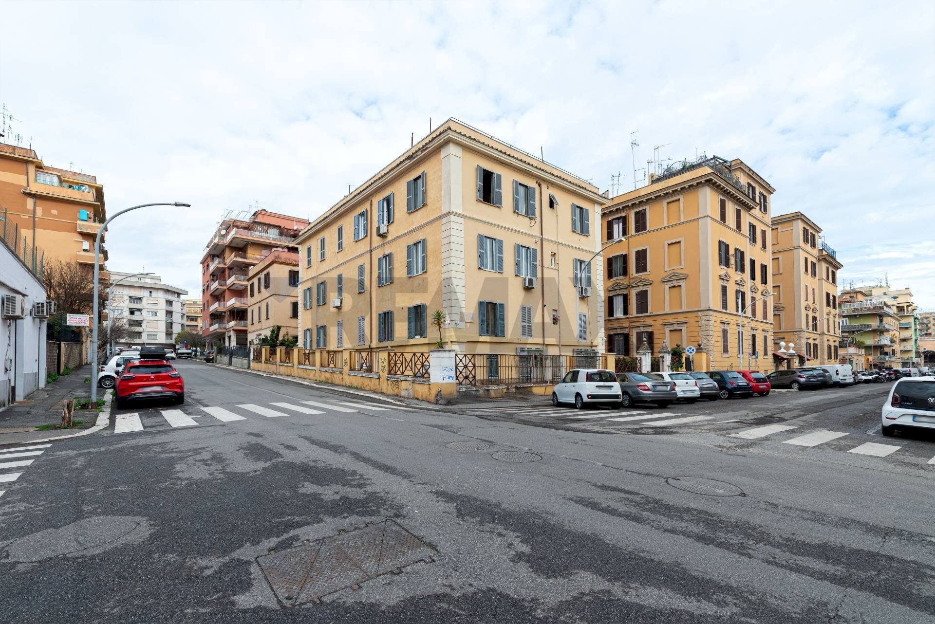 Edificio all\'aperto - Bilocale Via Luigi Tosti, Roma - foto 1