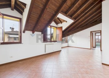 Stanza vuota - Trilocale via Repubblica
 
51, Cura Carpignano - foto 8