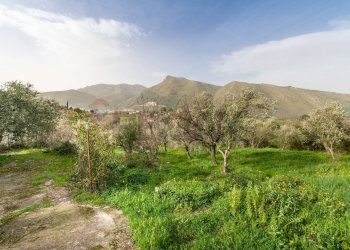 Vista delle montagne - Villa Via Esterna Cozzo Ingrassia
 
26, Monreale - foto 9
