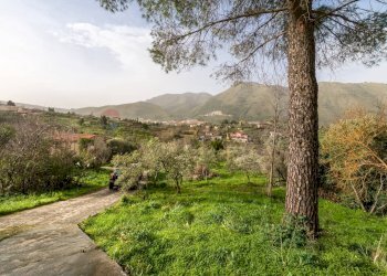 Vista delle montagne - Villa Via Esterna Cozzo Ingrassia
 
26, Monreale - foto 10