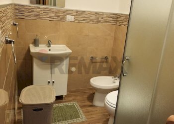 Bagno - Quadrilocale Via Giuseppe Crispi
 
24, Palermo - foto 4