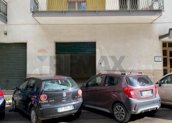 Edificio all\'aperto - Commercial Premises Via Generale Bergonzoli
 
30, Palermo - photo 9
