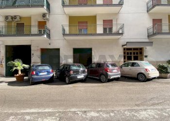 Edificio all\'aperto - Commercial Premises Via Generale Bergonzoli
 
30, Palermo - photo 10