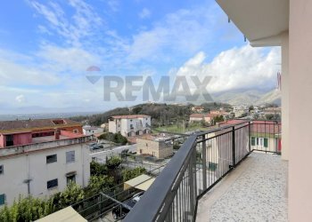 Balcone - Quadrilocale strada provinciale per piedimonte 290
 
5, San Potito Sannitico - foto 2