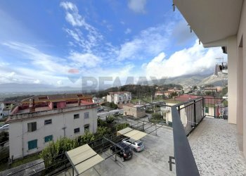 Balcone - Quadrilocale strada provinciale per piedimonte 290
 
5, San Potito Sannitico - foto 17