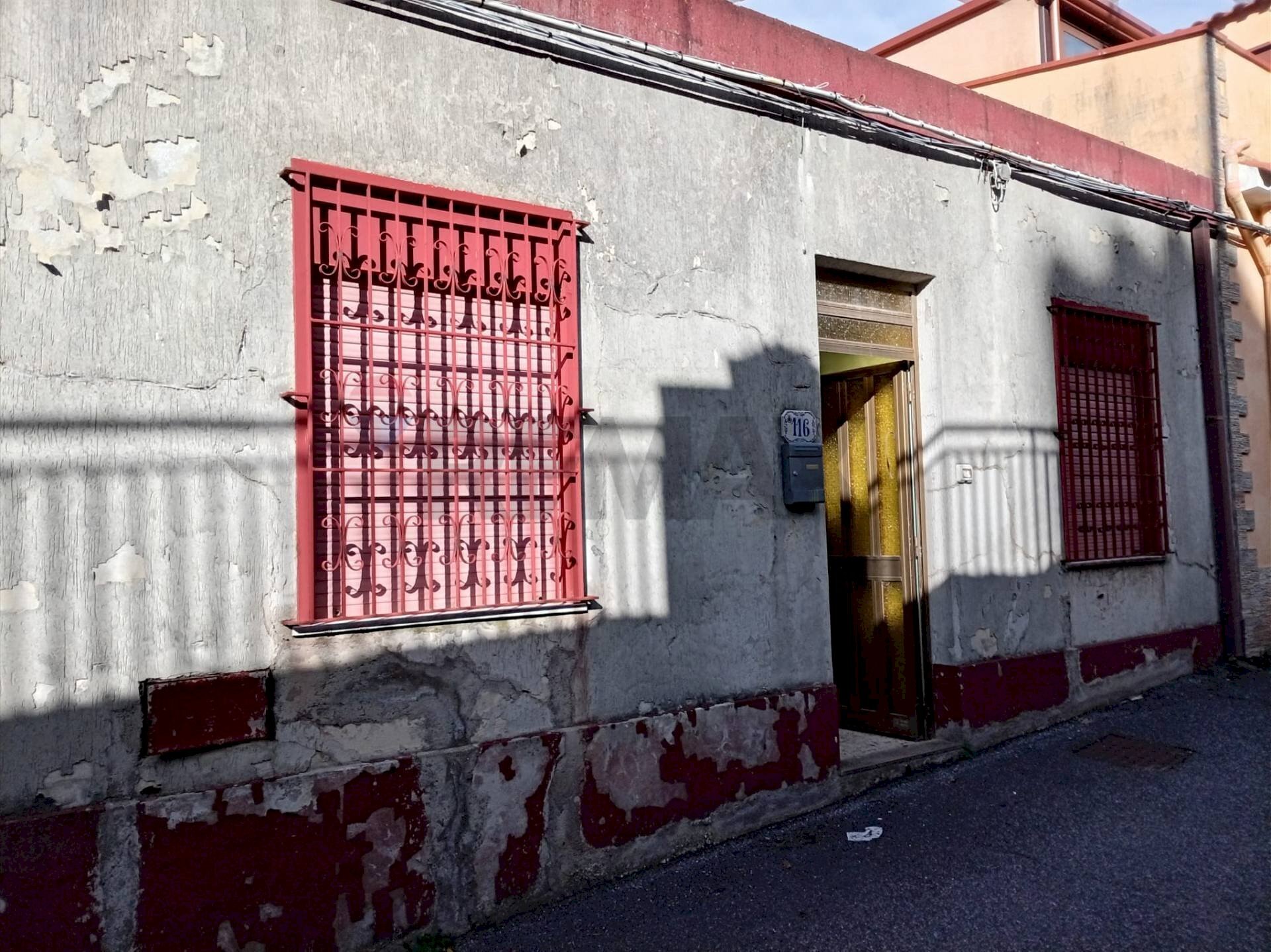 Edificio all\'aperto - Casa indipendente Via Gimello
116, Rometta - foto 2