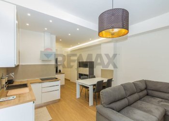 Sala da pranzo - Quadrilocale Corso Indipendenza
 
14, Catania - foto 1