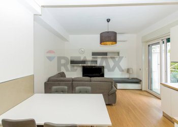 Sala da pranzo - Quadrilocale Corso Indipendenza
 
14, Catania - foto 9