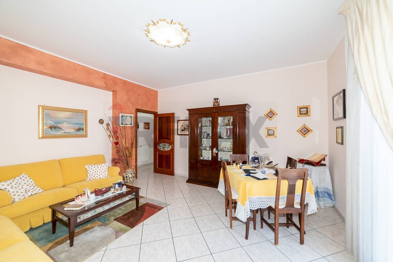 Sala da pranzo - Appartamento Via Stesicoro
 
8, Misterbianco - foto 3