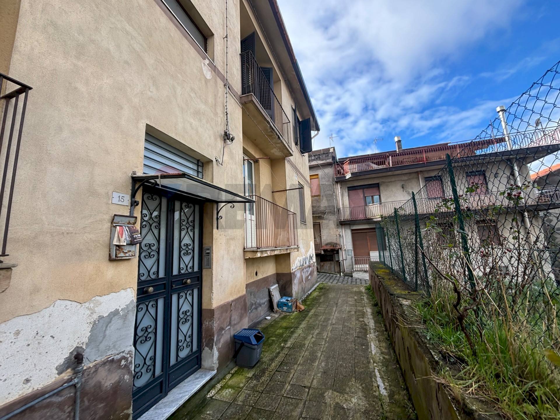 Edificio all\'aperto - Three-room apartment Corso Sicilia
 
15, Maletto - photo 1