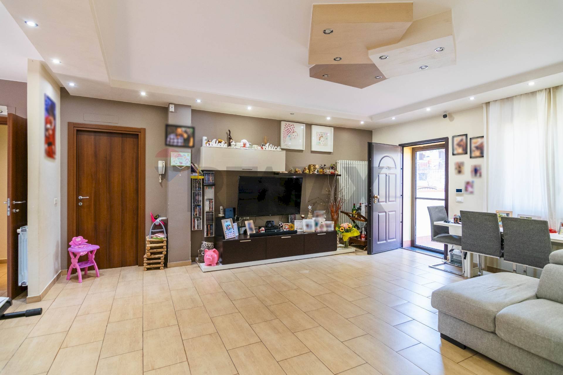 Sala da pranzo - Casa semi indipendente Via Giacomo Leopardi
 
5, San Giovanni la Punta - foto 3