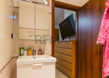 Bagno - Casa semi indipendente Via Giacomo Leopardi
 
5, San Giovanni la Punta - foto 12