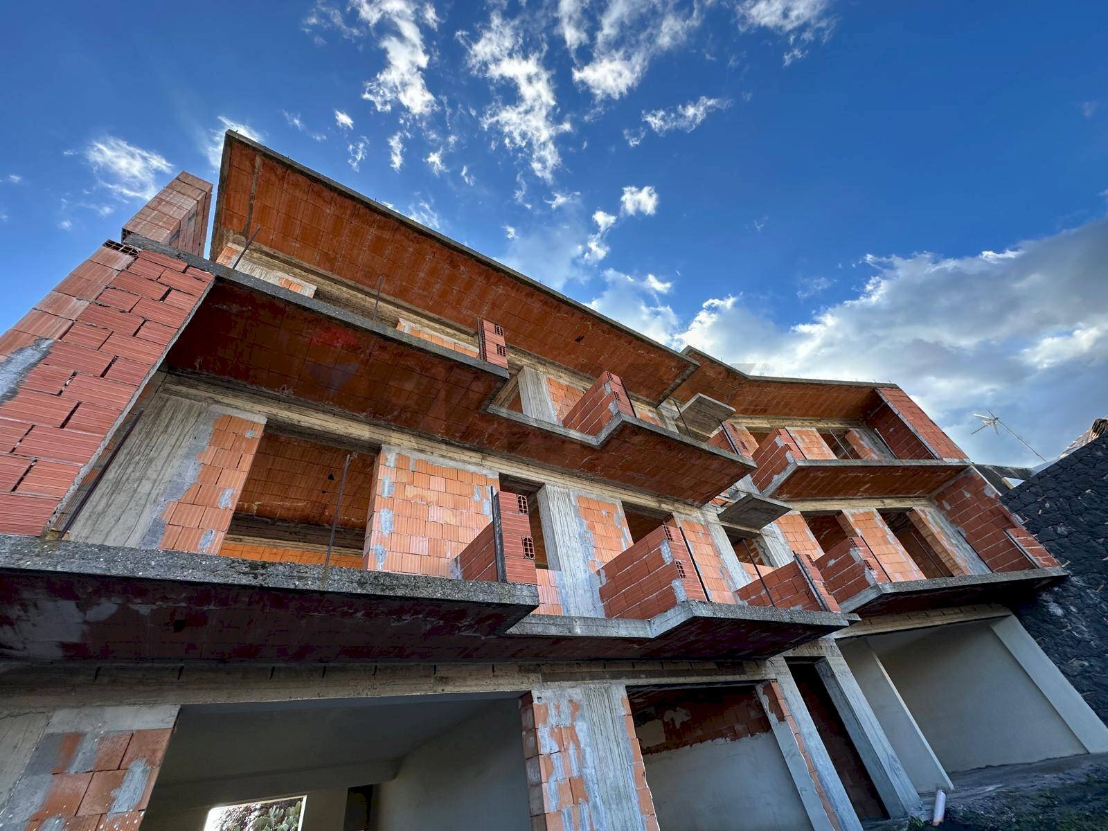 Edificio all\'aperto - Three-room apartment Via Quattordicesima Finaita
 
20, Zafferana Etnea - photo 1