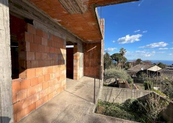 Edificio all\'aperto - Trilocale Via Quattordicesima Finaita
 
20, Zafferana Etnea - foto 2