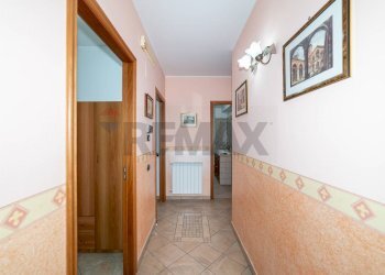 Hall / corridoio - Casa semi indipendente Via Nazionale
 
82/A, Castiglione di Sicilia - foto 27