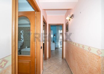 Hall / corridoio - Casa semi indipendente Via Nazionale
 
82/A, Castiglione di Sicilia - foto 28