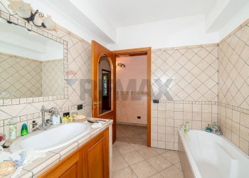 Bagno - Casa semi indipendente Via Nazionale
 
82/A, Castiglione di Sicilia - foto 37