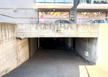 Edificio all\'aperto - Box Via Bellini
 
23, Belpasso - foto 9