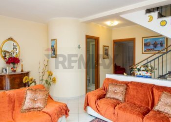 Soggiorno - Casa semi indipendente VIA CAPOMULINI
 
16/C, Acireale - foto 7