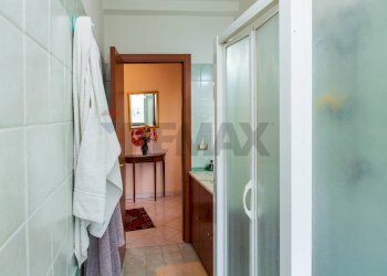 Bagno - Casa semi indipendente VIA CAPOMULINI
 
16/C, Acireale - foto 38