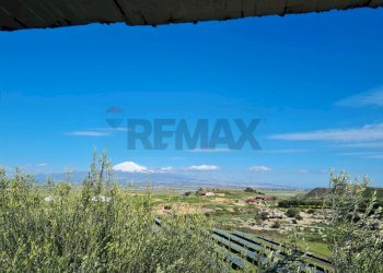 Vista delle montagne - Agricultural land Contrada Santa Lenea (Strada Statale 385)
 
snc, Lentini - photo 12