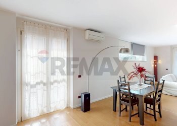 Sala da pranzo - Trilocale via Giacomo Leopardi
 
3, Bussero - foto 11