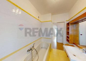 Bagno - Trilocale via Giacomo Leopardi
 
3, Bussero - foto 33