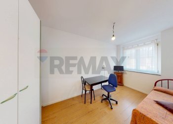 Camera / camera da letto - Trilocale via Giacomo Leopardi
 
3, Bussero - foto 34