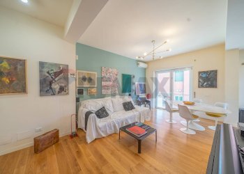 Sala da pranzo - Trilocale via Col di Lana
 
18, Ciampino - foto 2