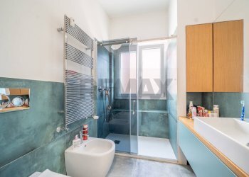 Bagno - Trilocale via Col di Lana
 
18, Ciampino - foto 29