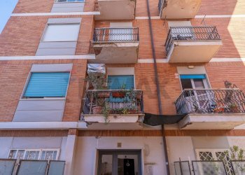 Edificio all\'aperto - Trilocale via Col di Lana
 
18, Ciampino - foto 41