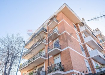 Edificio all\'aperto - Trilocale via Col di Lana
 
18, Ciampino - foto 44