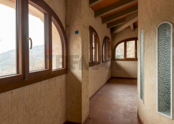 Hall / corridoio - Independent house Via La Badia, Loro Ciuffenna - photo 22