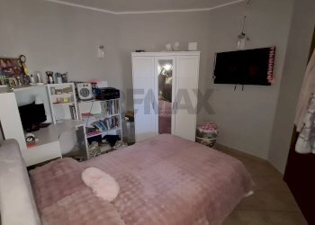 Camera / camera da letto - Villa a Schiera VIA Plutarco
 
62/b, Guidonia Montecelio - foto 27