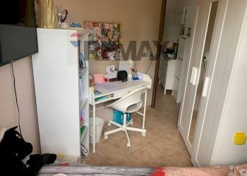 Camera / camera da letto - Villa a Schiera VIA Plutarco
 
62/b, Guidonia Montecelio - foto 29
