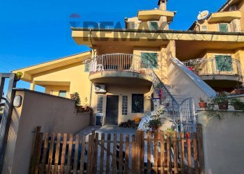 Casa all\'aperto - Villa a Schiera VIA Plutarco
 
62/b, Guidonia Montecelio - foto 72