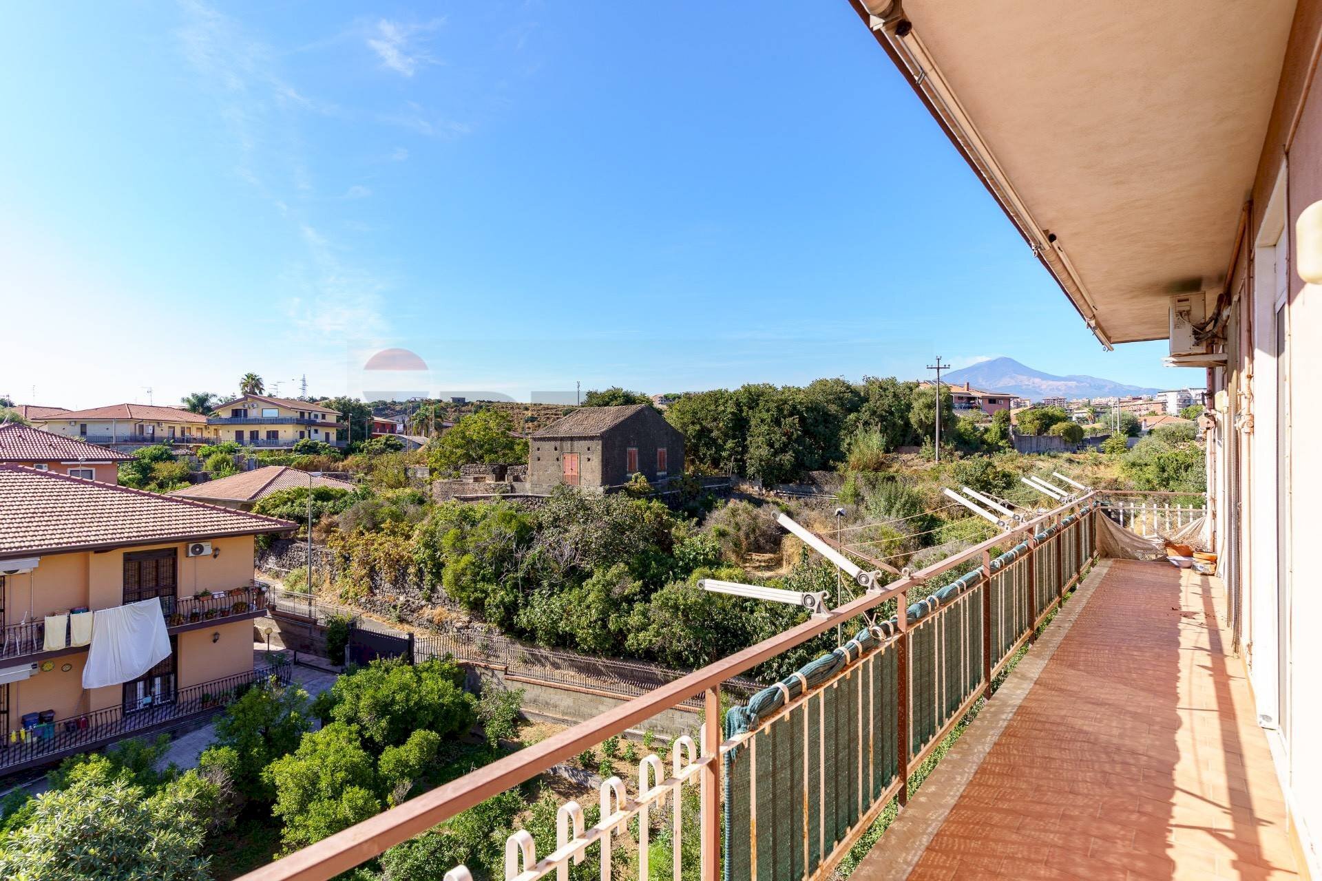 Balcone - Trilocale via giovanni fattori
 
27, Gravina di Catania - foto 1