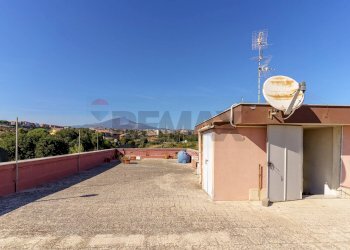 Terrazza - Trilocale via giovanni fattori
 
27, Gravina di Catania - foto 20