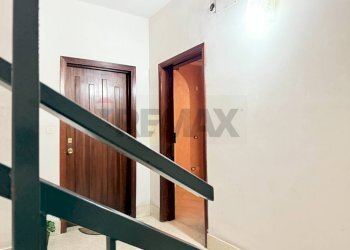 Scale - Appartamento via libertà
 
62, Riposto - foto 3