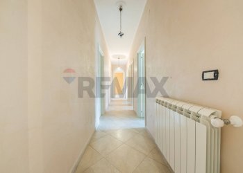 Hall / corridoio - Appartamento via libertà
 
62, Riposto - foto 30