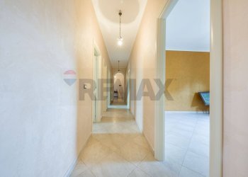 Hall / corridoio - Appartamento via libertà
 
62, Riposto - foto 32