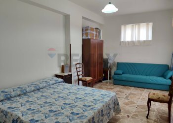 Camera / camera da letto - Quadrilocale Via Consolare Valeria
 
358, Sant'Alessio Siculo - foto 7