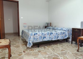 Camera / camera da letto - Quadrilocale Via Consolare Valeria
 
358, Sant'Alessio Siculo - foto 9