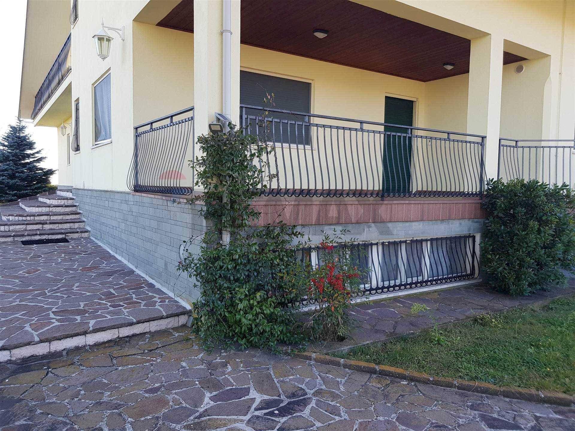 Casa all\'aperto - Villa VIA SALIERA
 
100, Torricella Peligna - foto 2