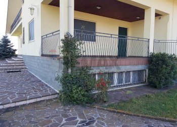 Casa all\'aperto - Villa VIA SALIERA
 
100, Torricella Peligna - foto 4