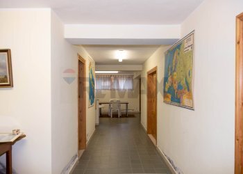 Hall / corridoio - Villa VIA SALIERA
 
100, Torricella Peligna - foto 38