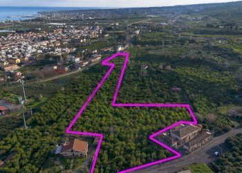 Posizione della mappa - Agricultural land Via Carlino
 
50, Mascali - photo 1